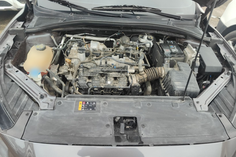 名爵 MG5 2023款 180DVVT 手动风尚版机舱底盘24