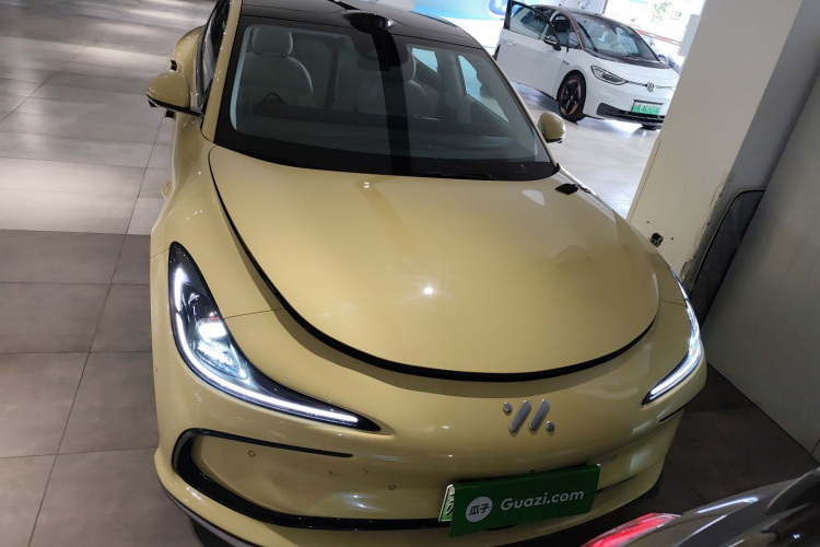 智己汽车 智己L6 2024款 Max 超强性能版车身外观2