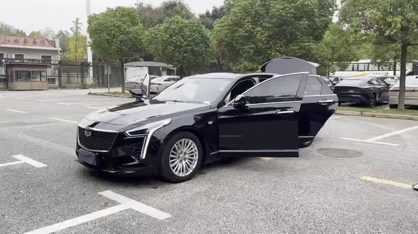 凯迪拉克CT6 2022款 28T 豪华型实拍1