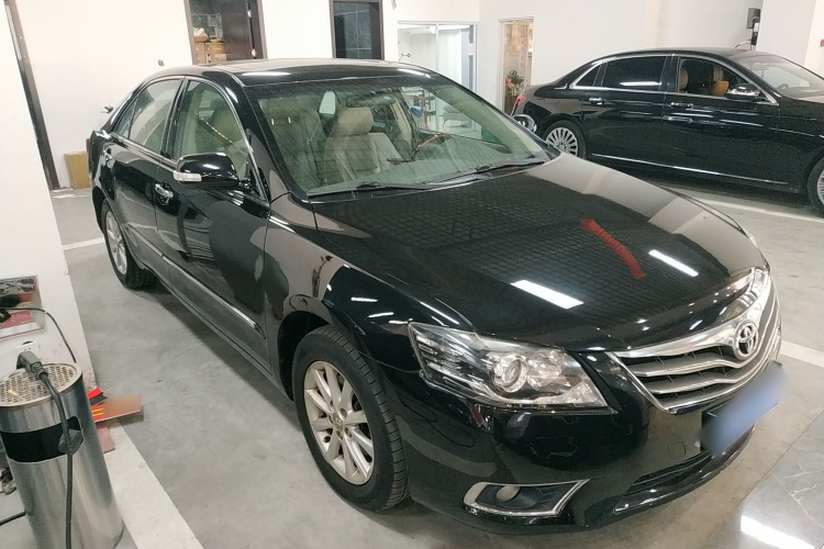 丰田 凯美瑞 2013款 200G 经典豪华版车身外观3