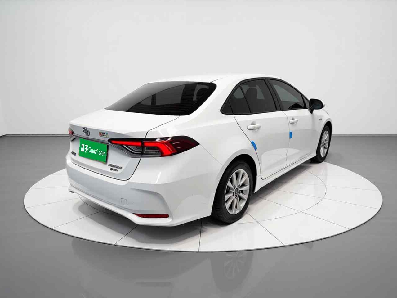 丰田 卡罗拉 2024款 1.8L 智能电混双擎 精英版(5)
