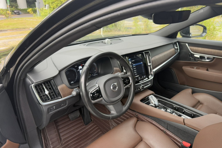 沃尔沃S90 2021款 B5 智远豪华版中控内饰7004
