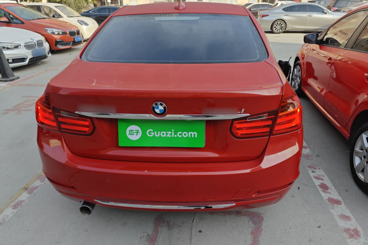 宝马3系 2015款 320Li 超悦版豪华设计套装车身外观6