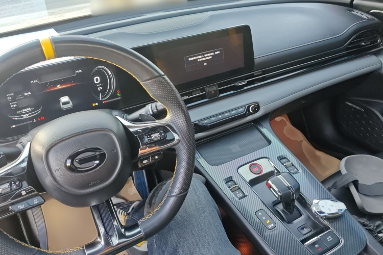 广汽传祺 影豹 2021款 270T DCT J16版中控内饰7002