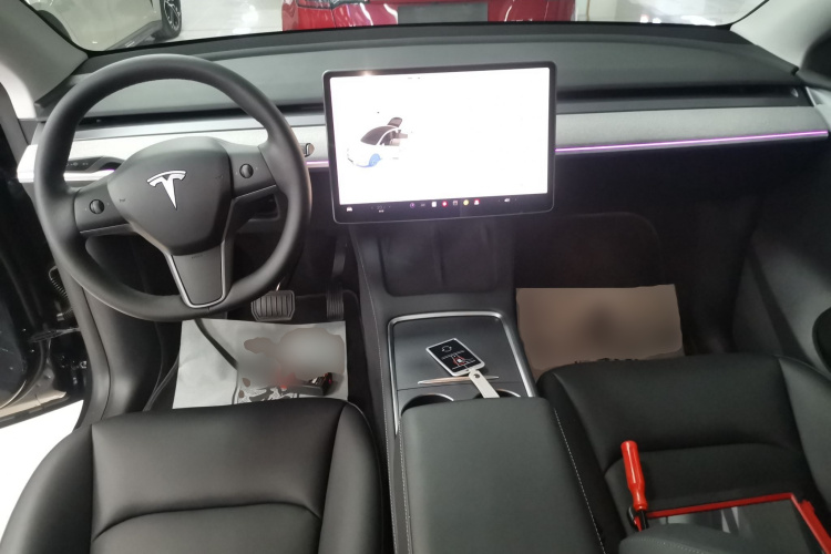 特斯拉 Model Y 2024款 后轮驱动版中控内饰7002