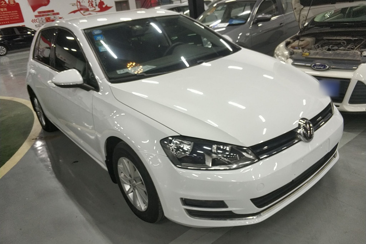 大众 高尔夫 2015款 1.6L 自动时尚型车身外观3