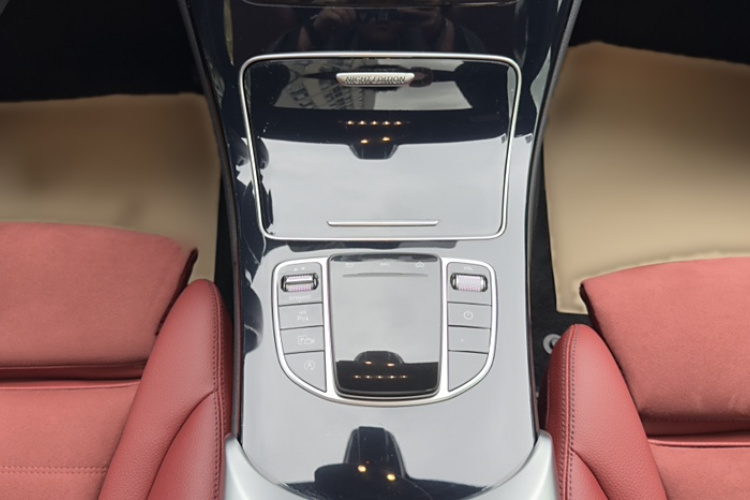 奔驰C级 2021款 C 260 星耀臻藏版中控内饰7003