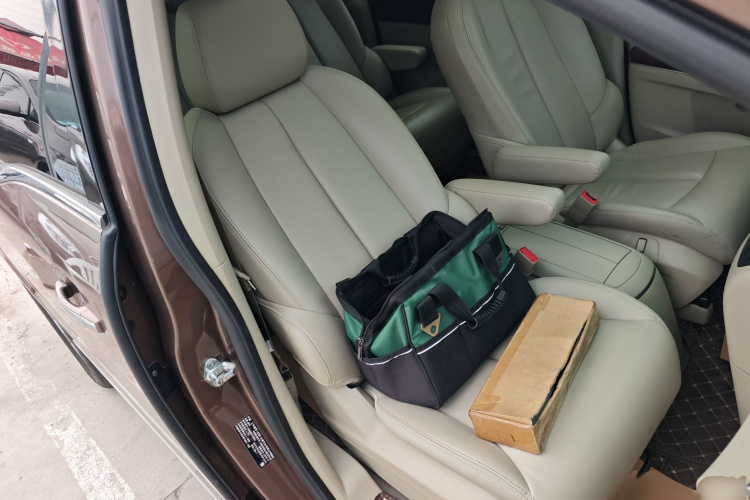 别克GL8 2018款 28T 豪华型 国VI局部细节41