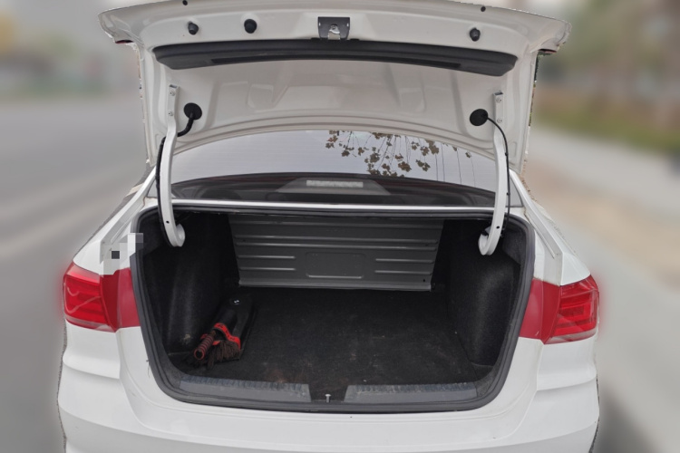 大众 桑塔纳 2021款 1.5L 自动风尚版局部细节23