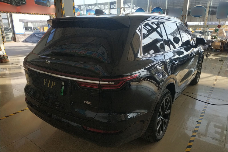 理想汽车 理想ONE 2021款 增程6座版车身外观7