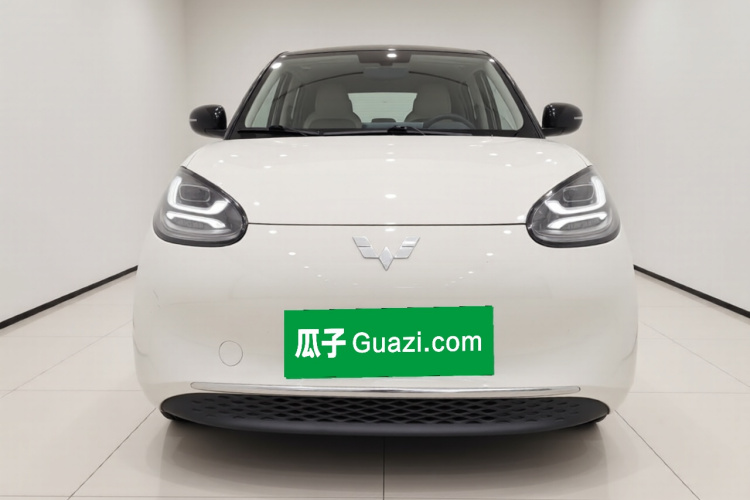 五菱汽车 五菱缤果 2023款 333km 灵犀互联款车身外观2