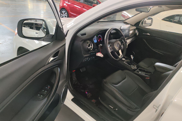 比亚迪 宋 2021款 经典版 1.5T 自动豪华型中控内饰20