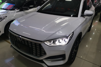 比亚迪 宋PLUS 2020款 1.5T 自动尊贵型