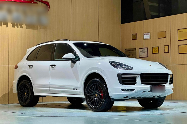 保时捷 2016款 Cayenne GTS 3.6T车身外观6002