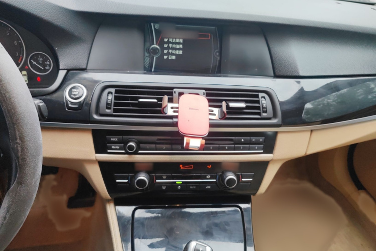 宝马5系 2011款 520Li 典雅型局部细节16