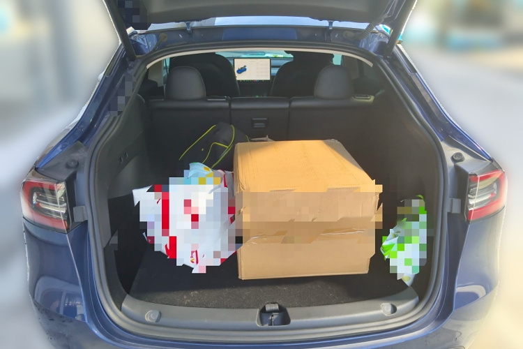 特斯拉 Model Y 2023款 后轮驱动版局部细节23