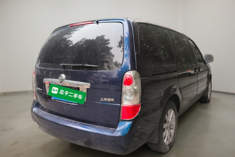 别克GL8 2014款 2.4L 经典版车身外观7