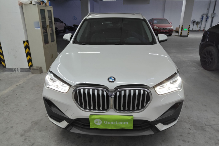 宝马X1 2020款 sDrive25Li 领先型车身外观2