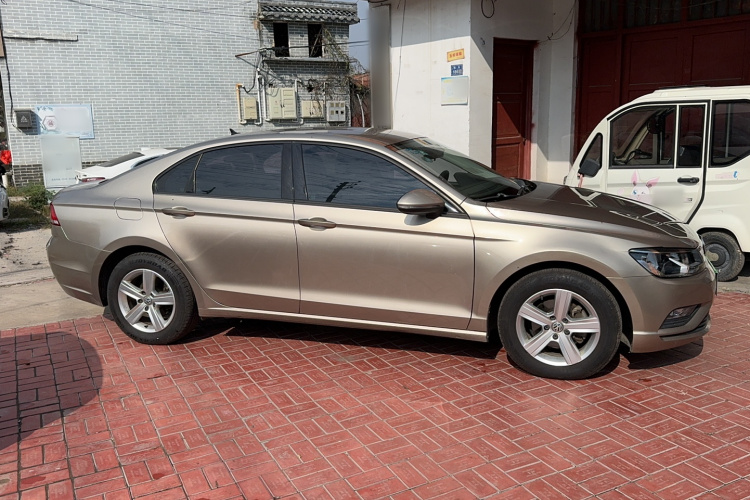 大众 凌渡 2015款 230TSI DSG风尚版车身外观6006