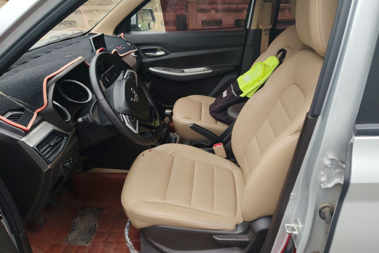 五菱汽车 五菱宏光 2018款 1.5L S舒适型L2B局部细节19