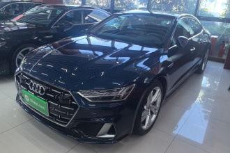 奥迪A7L 2022款 45 TFSI S-line 筑梦未来版
