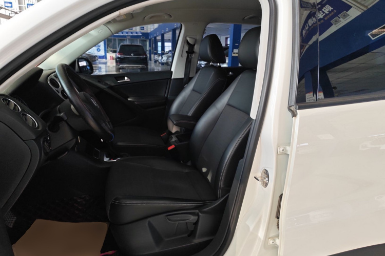 大众 途观 2017款 300TSI 自动两驱丝绸之路风尚版中控内饰19