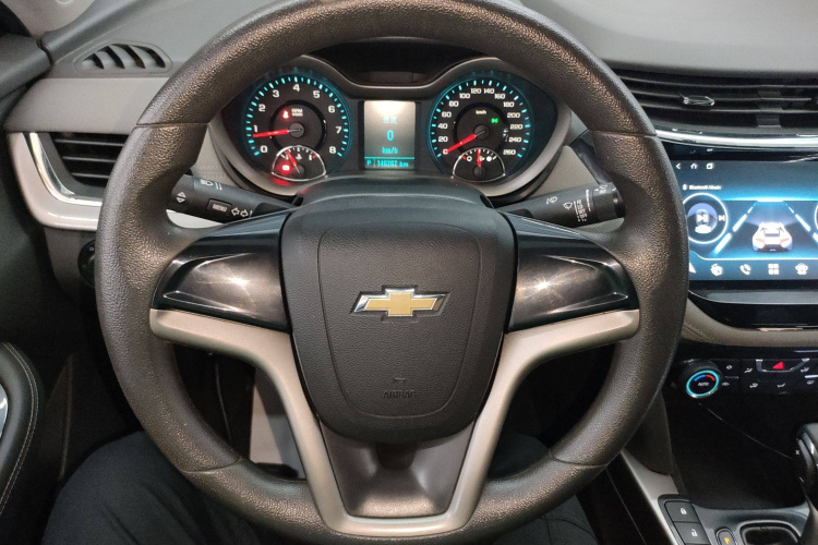 雪佛兰 迈锐宝 2016款 1.6T 自动舒适版中控内饰13