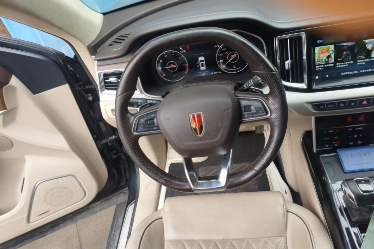 红旗HS7 2019款 3.0T 自动四驱智联旗领版中控内饰13