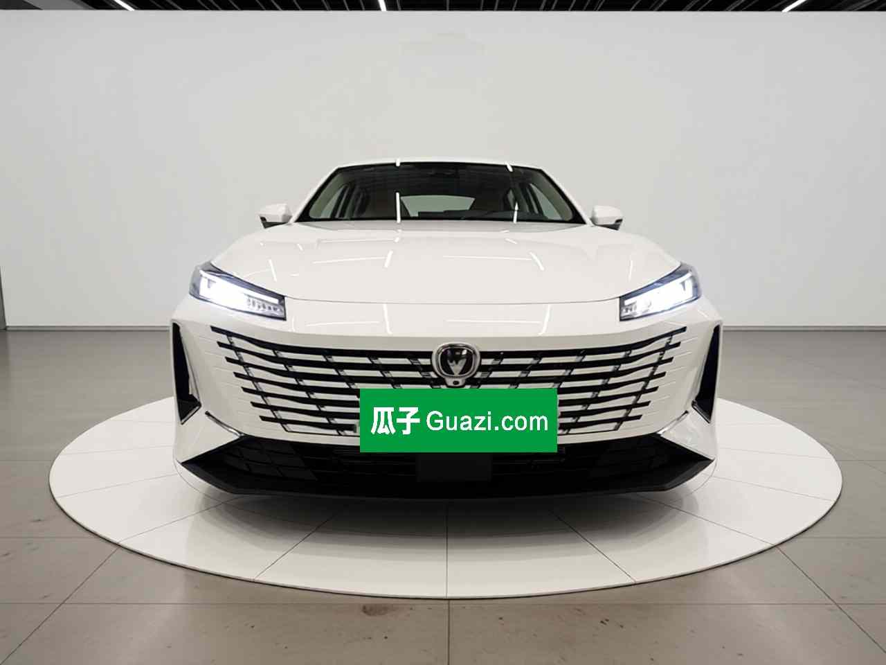 长安 逸动PHEV 2025款 智慧新蓝鲸 145KM 战舰版(1)