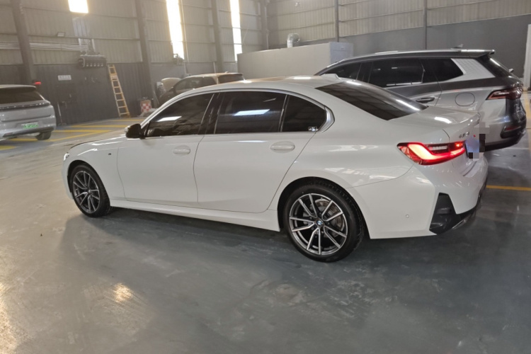 宝马3系 2024款 325Li M运动套装车身外观4