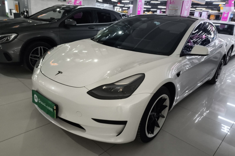 特斯拉 Model 3 2022款 后轮驱动版车身外观1