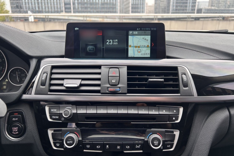 宝马3系 2019款 320Li 时尚型中控内饰7007