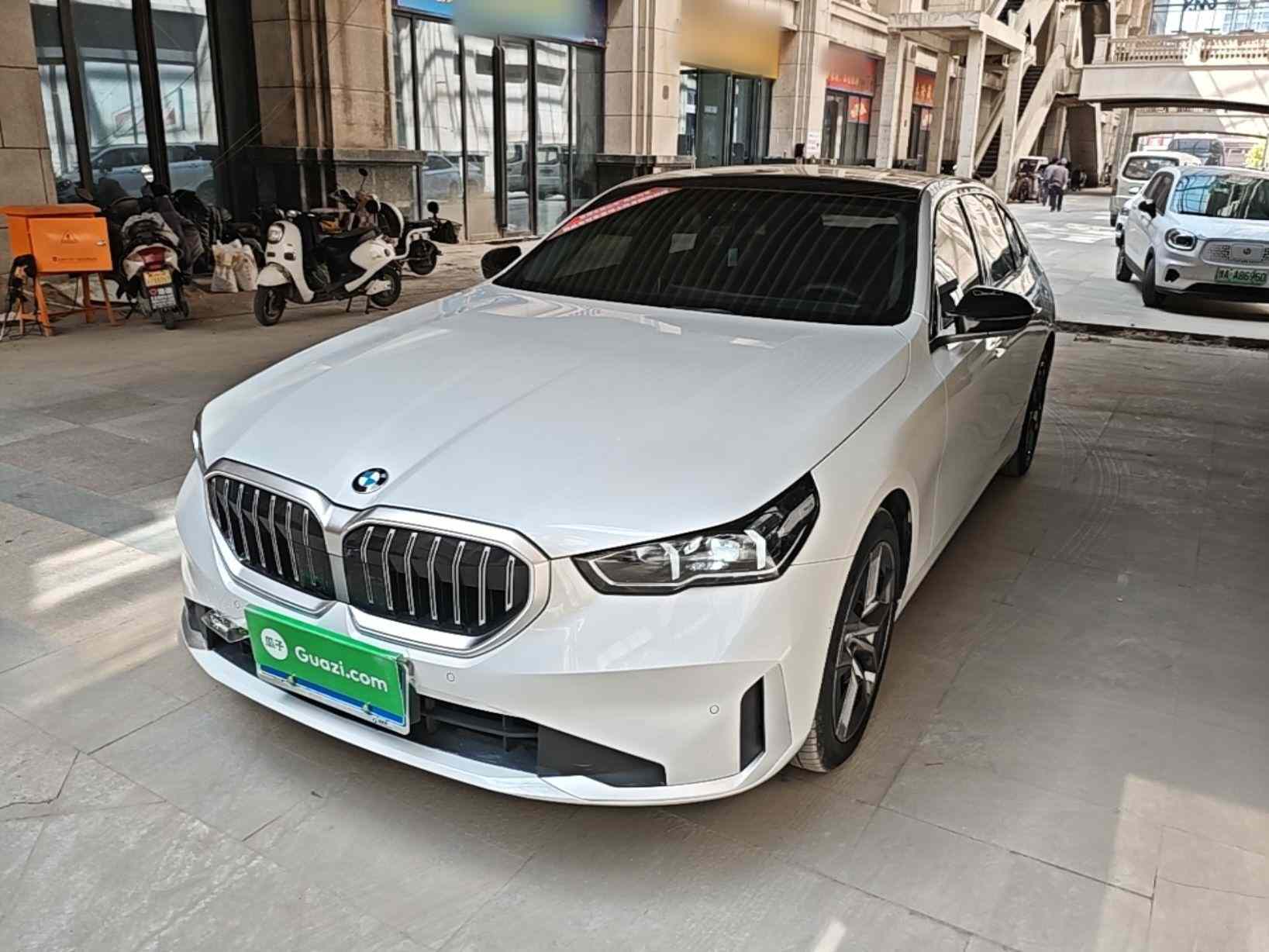 宝马5系 2024款 530Li 领先型 豪华套装(2)