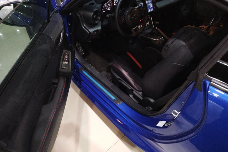 斯巴鲁BRZ 2022款 2.4L 手动版中控内饰20