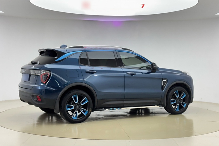 领克01 2017款 2.0T 两驱耀Pro版车身外观6004