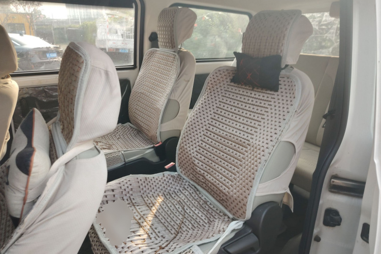 五菱汽车 五菱荣光V 2018款 1.5L标准型中控内饰21