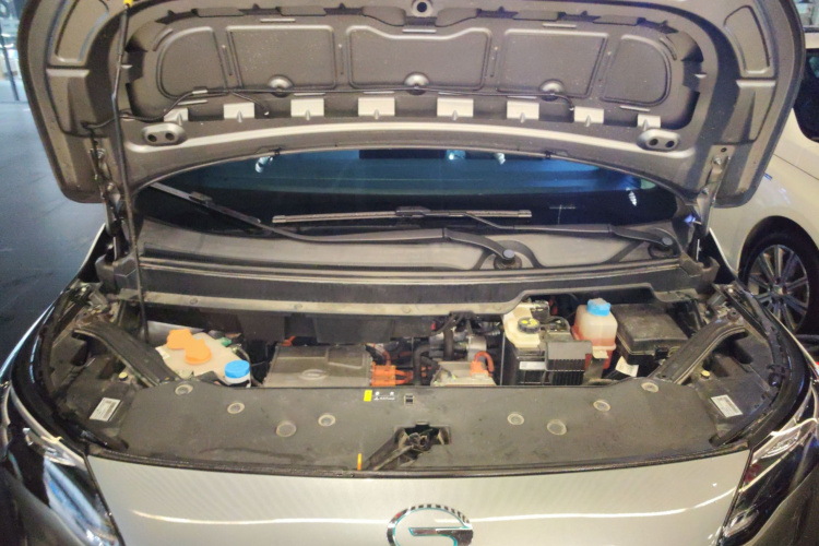 埃安 AION Y 2023款 Plus 510 智领版机舱底盘24