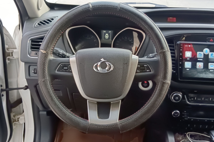 吉利汽车 吉利GX7 2015款 运动版 2.0L 自动尊享型中控内饰13