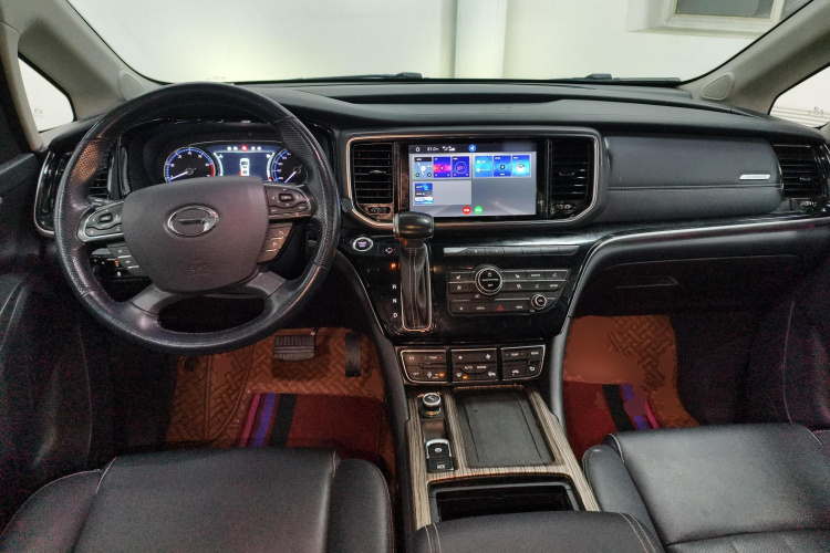 广汽传祺 传祺M8 2019款 320T 至尊版中控内饰12