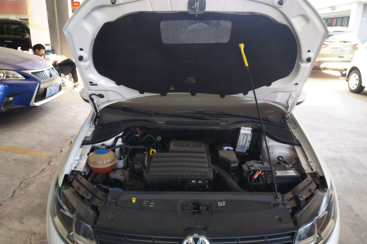大众 Polo 2016款 1.6L 手动舒适型局部细节24