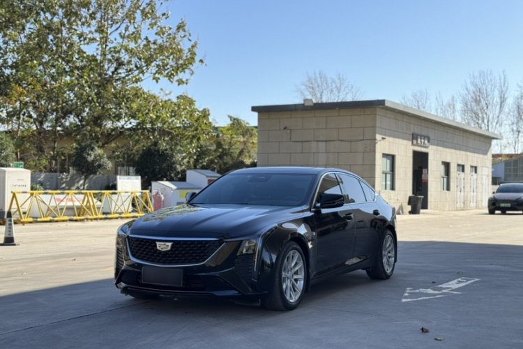 凯迪拉克CT5 2024款 28T 豪华型车身外观1