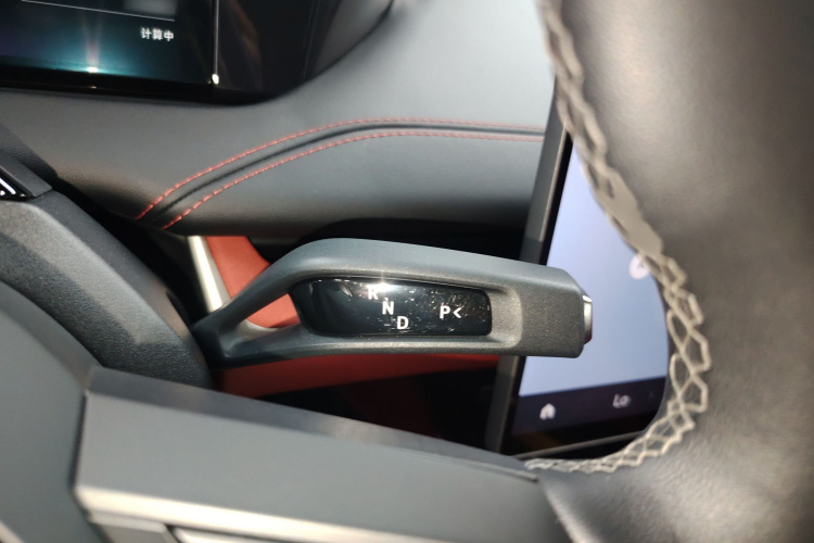 小米汽车 小米SU7 2024款 四驱超长续航高阶智驾Max版局部细节18