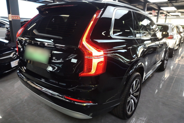 沃尔沃XC90新能源 2022款 改款 E驱混动 T8 智尊豪华版 7座车身外观6006