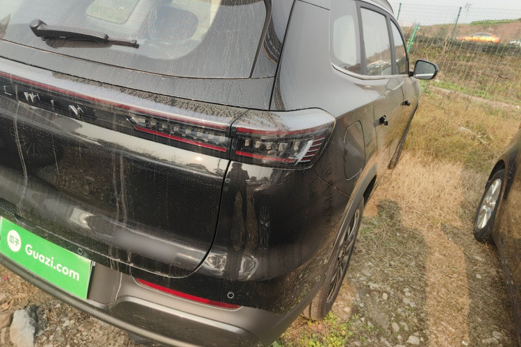 奇瑞 风云T8 2025款 1.5T 130km 舒适版5座车身外观9