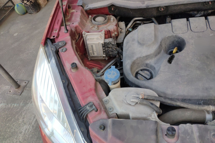 长安CS35 2016款 1.6L 自动豪华型 国IV局部细节9006