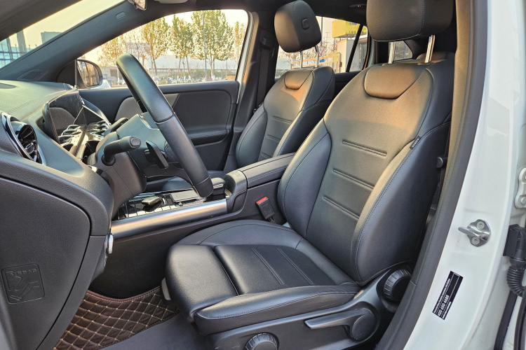 奔驰GLA 2022款 改款二 GLA 200局部细节19