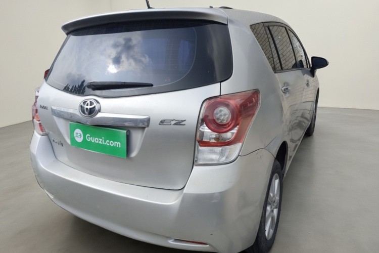 丰田 逸致 2014款 星耀 180E CVT精英版车身外观7