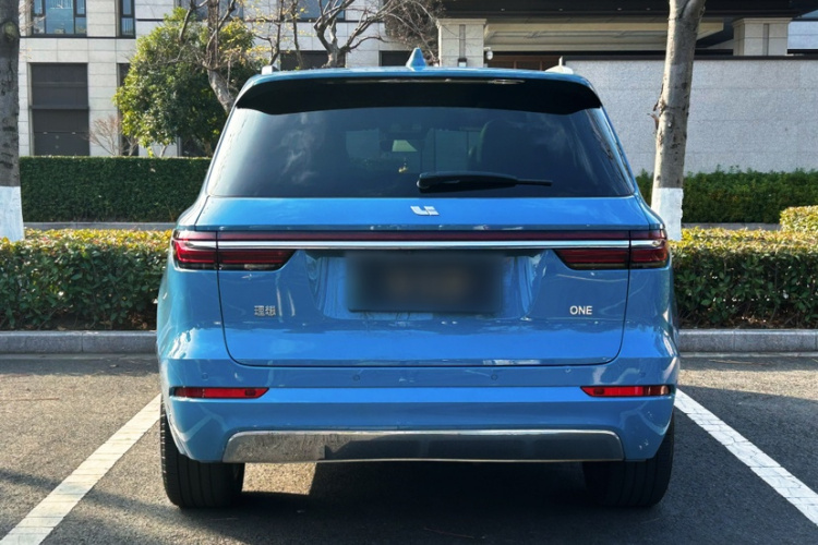 理想汽车 理想ONE 2021款 增程6座版车身外观6008