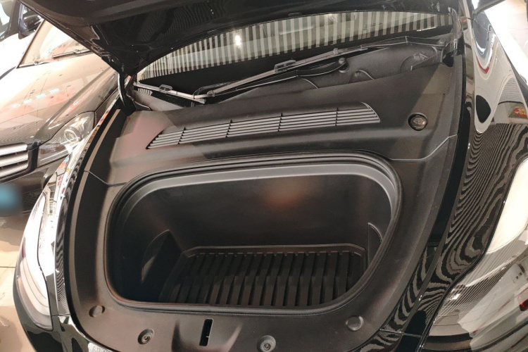 特斯拉 Model Y 2022款 后轮驱动版机舱底盘24