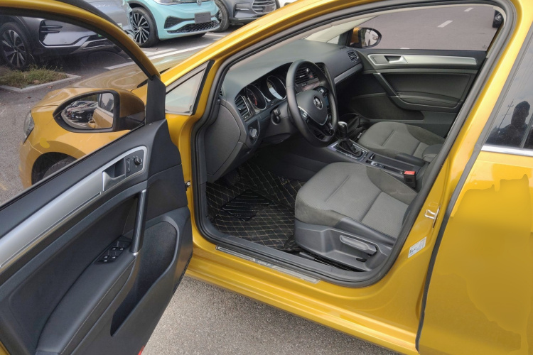 大众 高尔夫 2018款 1.6L 自动舒适型中控内饰7003